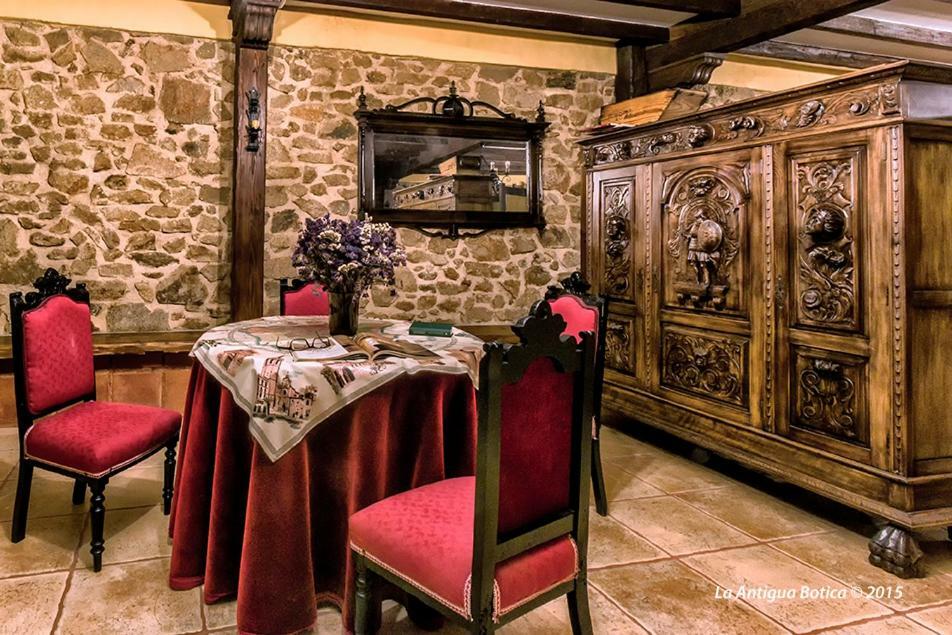 Гостевой дом La Antigua Botica Пасарон Экстерьер фото